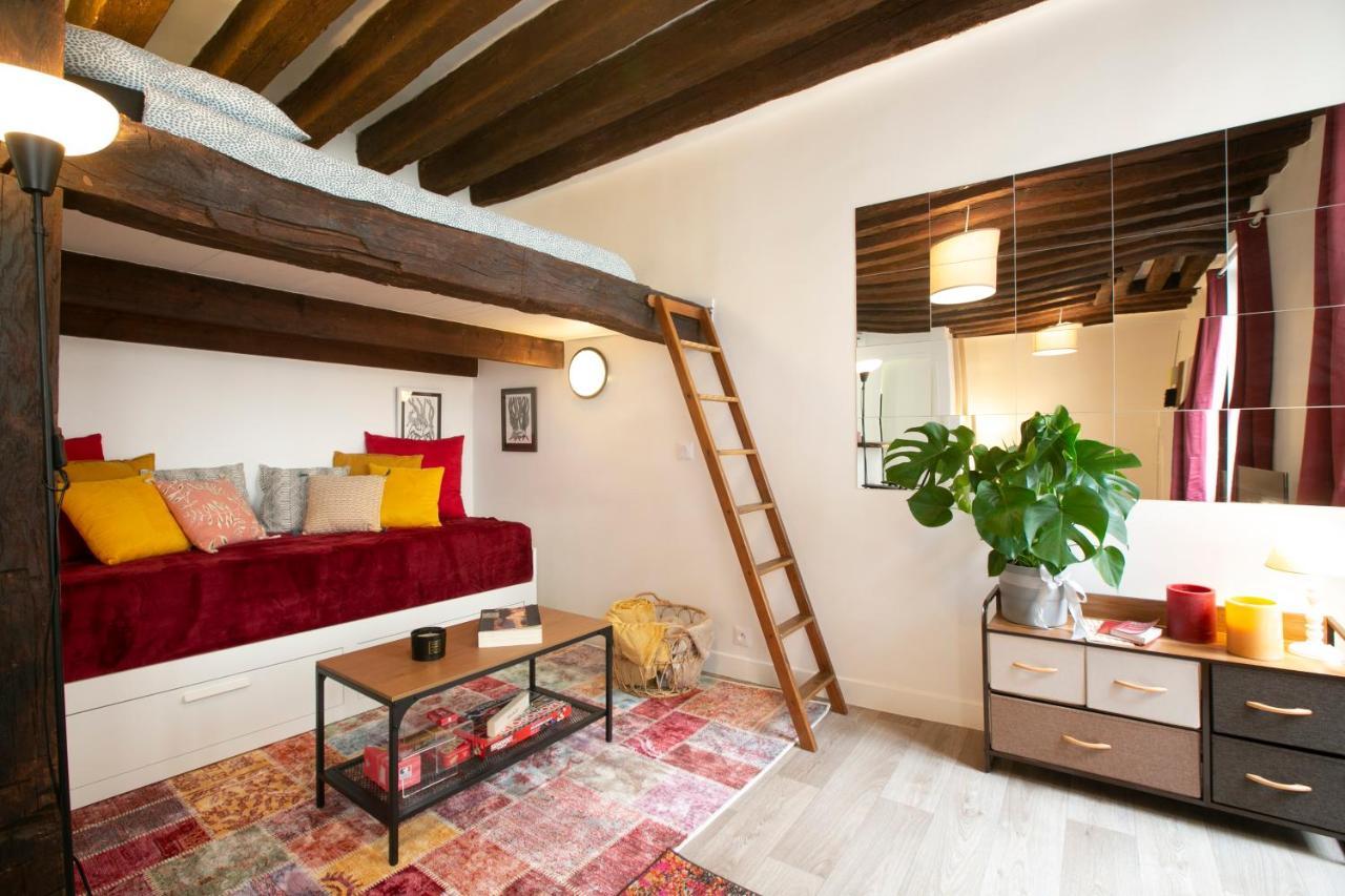 Authentic Apartment In Center Of Parisian Marais エクステリア 写真