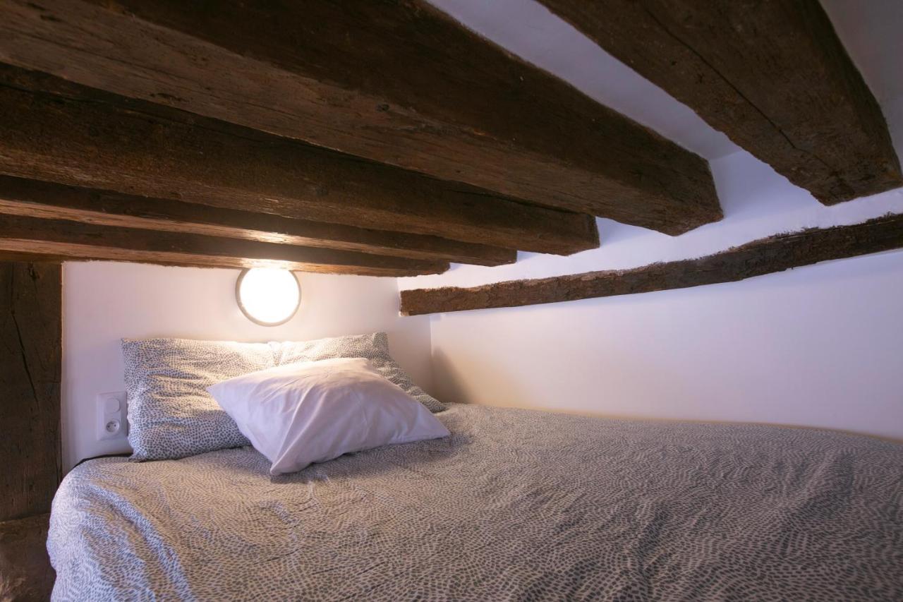Authentic Apartment In Center Of Parisian Marais エクステリア 写真
