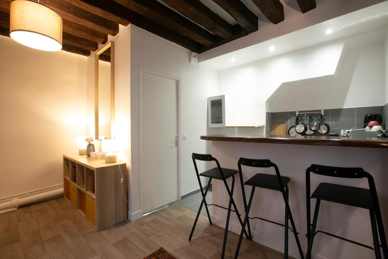 Authentic Apartment In Center Of Parisian Marais エクステリア 写真