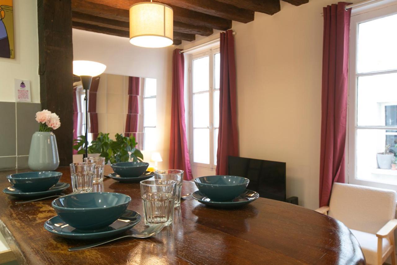 Authentic Apartment In Center Of Parisian Marais エクステリア 写真